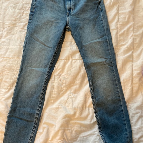 Calvin Klein Jeans - Picture 2 of 3